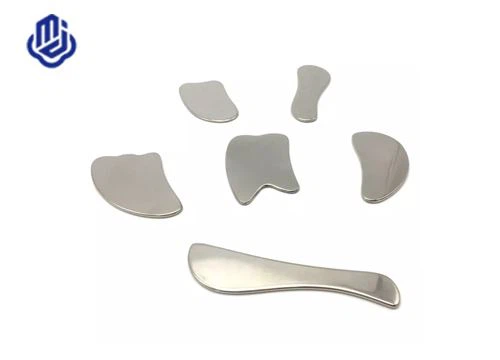 Titánový nástroj Gua Sha